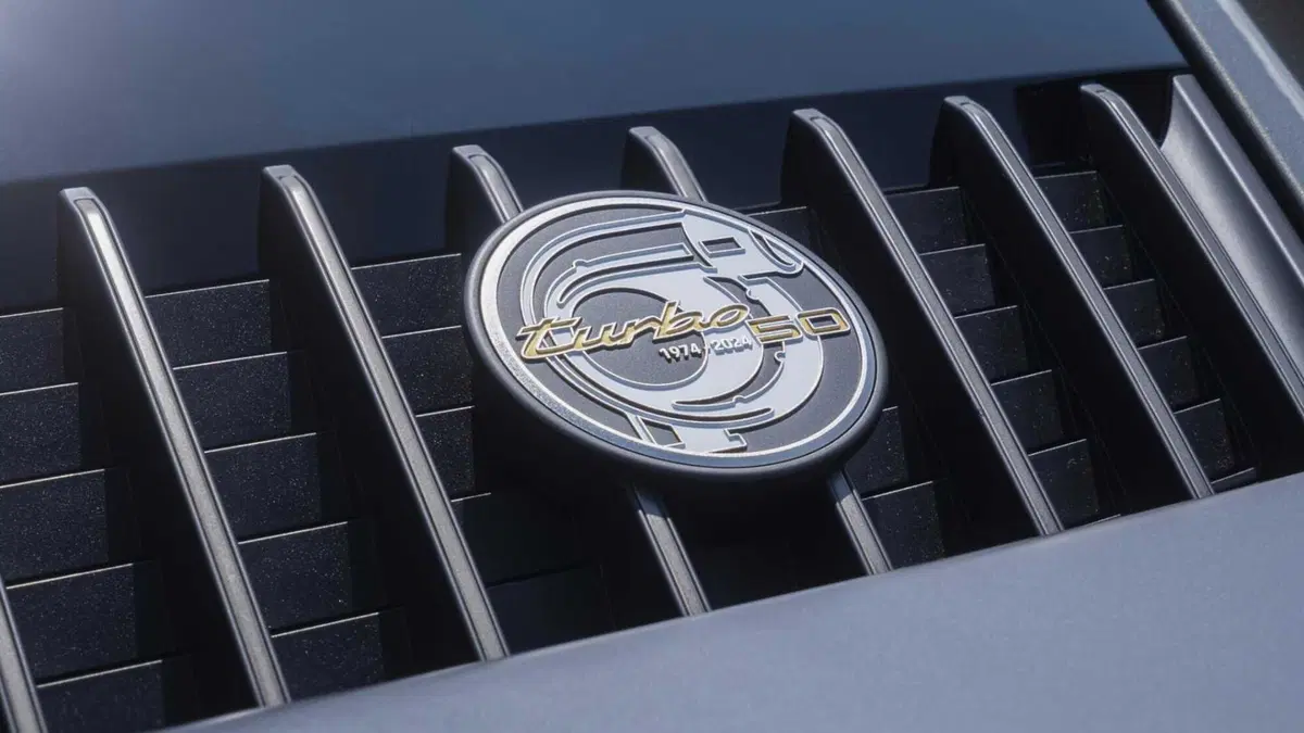 Porsche 911 Coupé 3.7 Turbo 50 Anni (13)