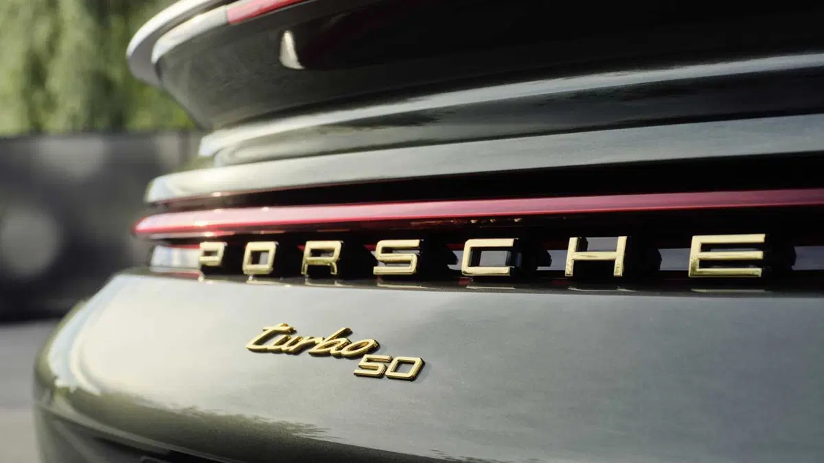 Porsche 911 Coupé 3.7 Turbo 50 Anni (12)