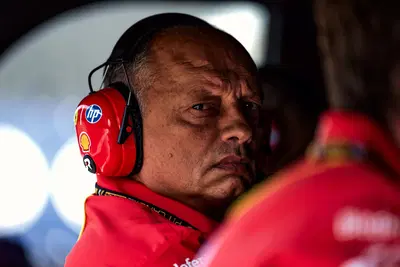 F1. GP Baku, Rammarico per Vasseur: "Un peccato l'incidente di Sainz. Leclerc ha sbagliato l'approccio"