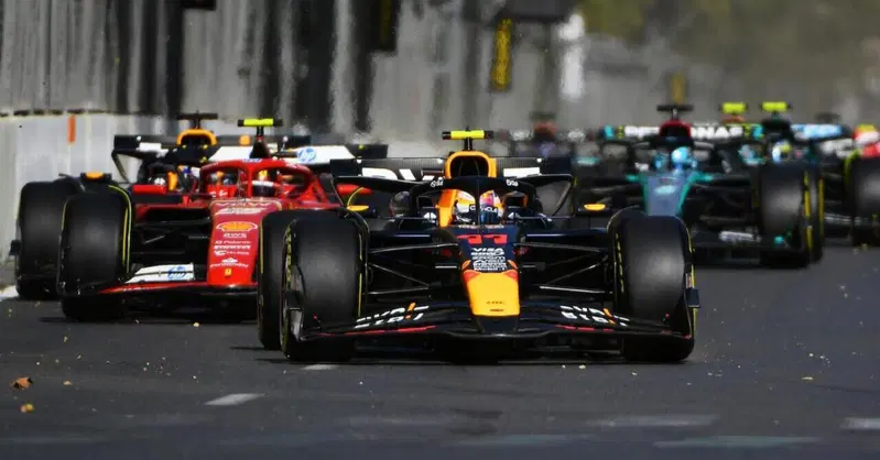 F1. GP Baku, la dinamica del contatto Sainz-Perez: "Non &egrave; stata colpa mia". Il verdetto della FIA