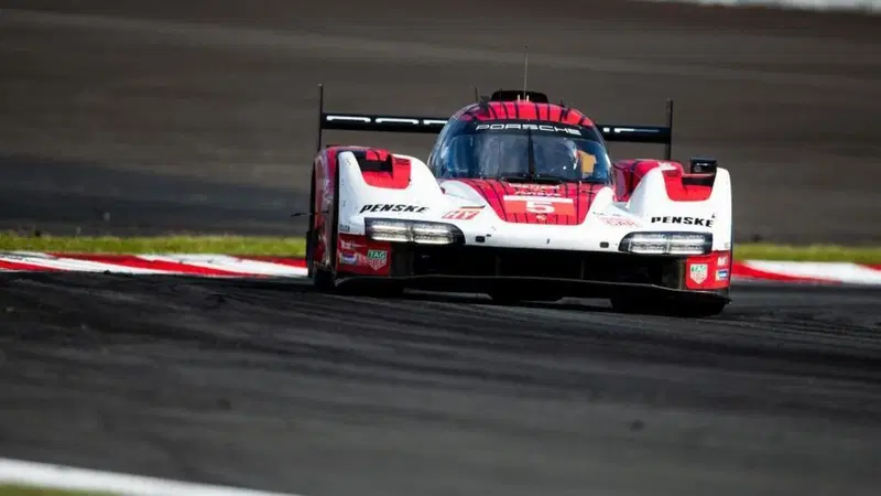 WEC. Porsche trionfa alla 6 Ore del Fuji. Ferrari vince in LMGT3, sul podio anche Valentino Rossi