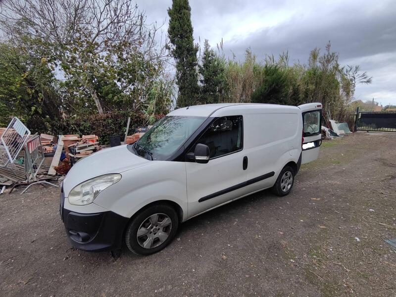 Fiat Dobl&ograve; Furgone 1.6 MJT 100CV PC-TN Cargo Lamierato  del 2012 usata a Grosseto