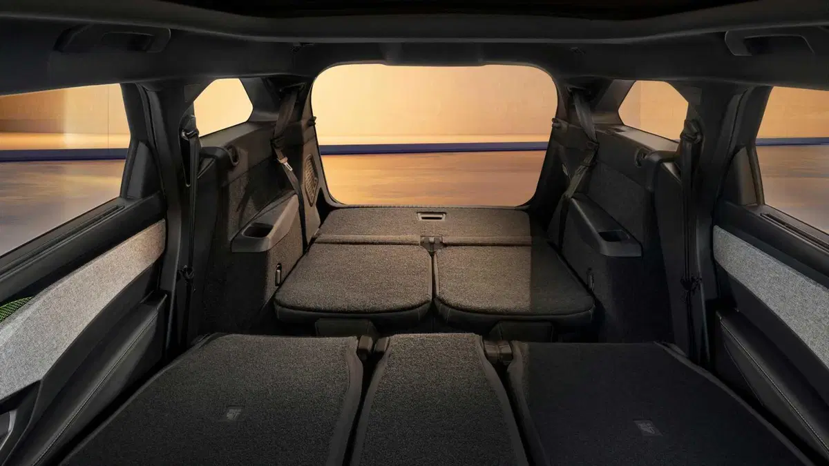 Peugeot 5008 (2024-->>) (15)