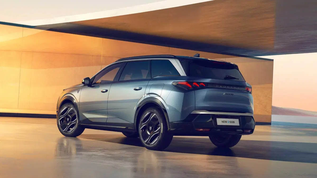 Peugeot 5008 (2024-->>) (5)
