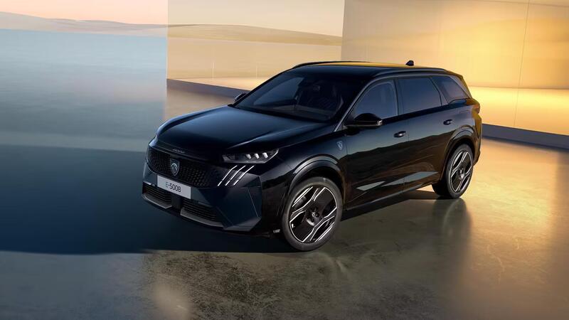 Nuova Peugeot 5008, i prezzi: si parte da 41.700 euro 