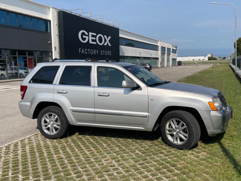 Jeep Grand Cherokee 3.0 V6 CRD Overland del 2009 usata a Roma