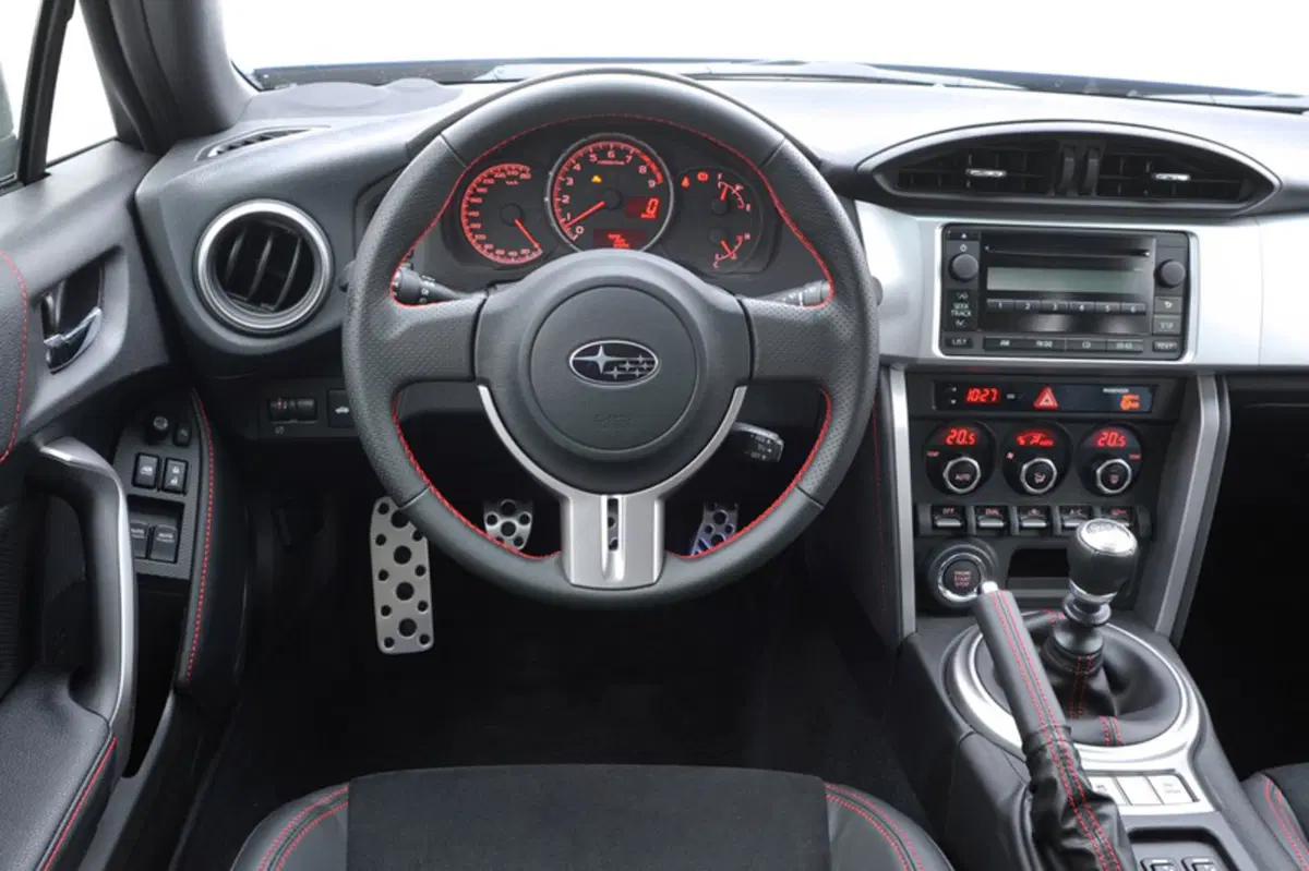 Subaru BRZ 2.0i 6mt (11)
