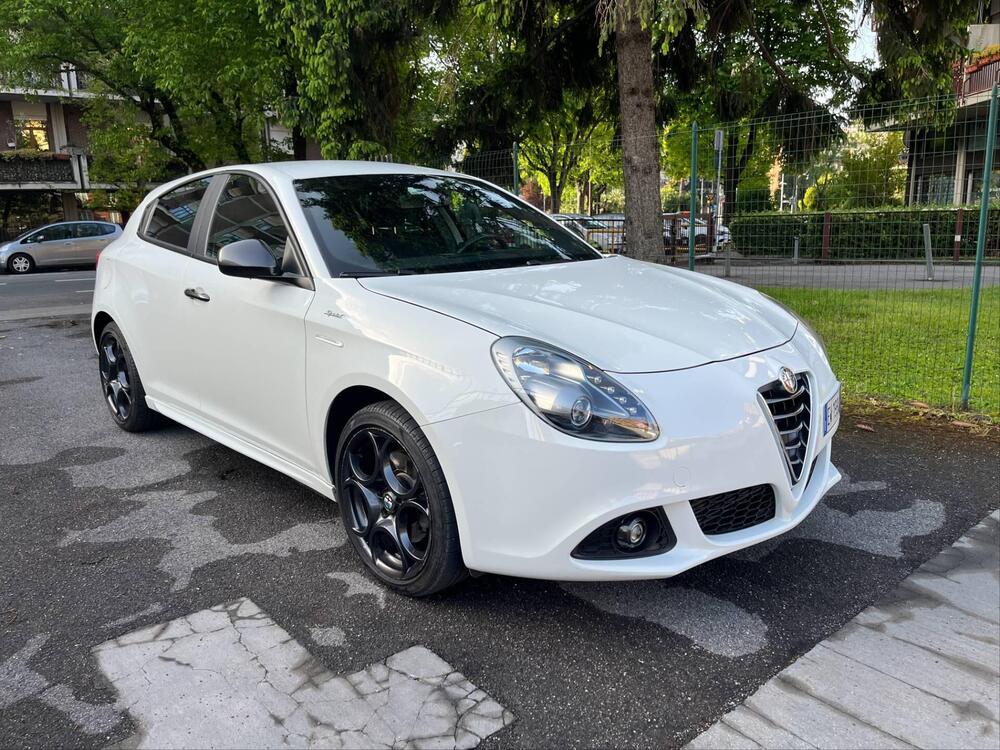 Alfa Romeo Giulietta usata a Bergamo (6)