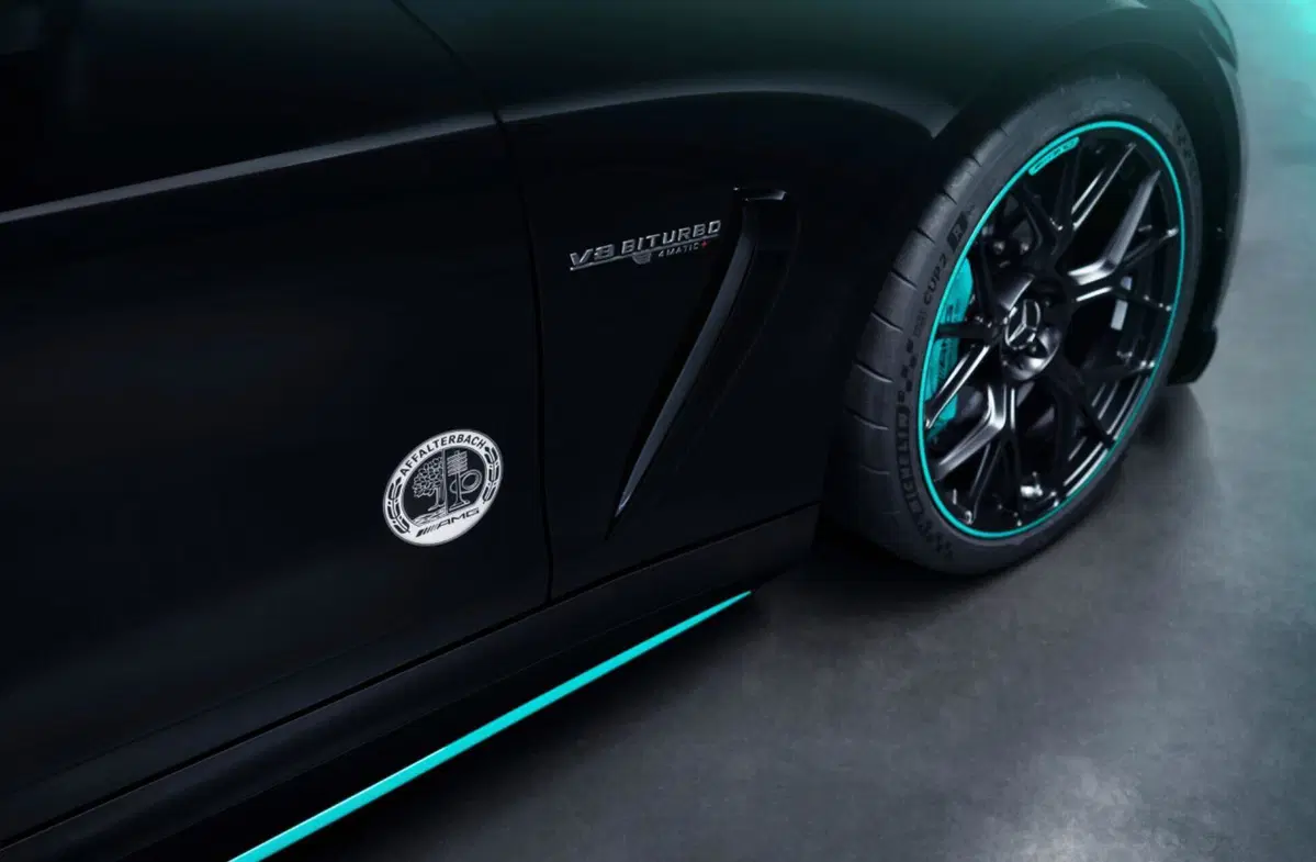 Mercedes AMG GT 63 Pro Plus: la versione speciale in livrea F1 (7)