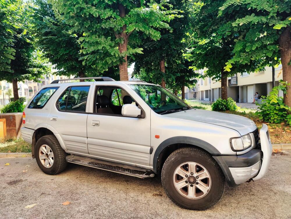 Opel Frontera usata a Pescara (11)