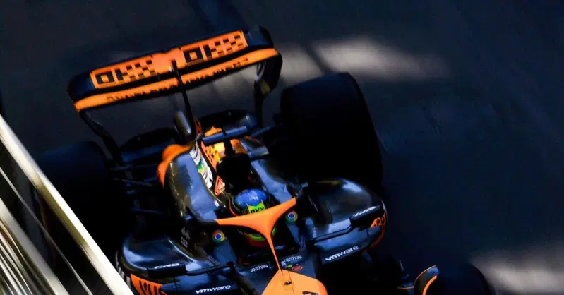 F1. Ala flessibile McLaren, la FIA chiede modifiche al "mini DRS"
