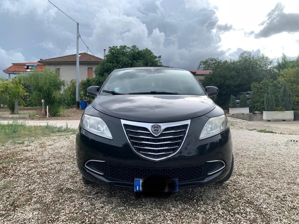 Lancia Ypsilon usata a Ascoli Piceno (7)