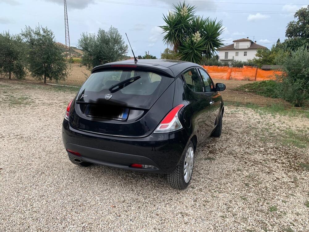 Lancia Ypsilon usata a Ascoli Piceno (10)