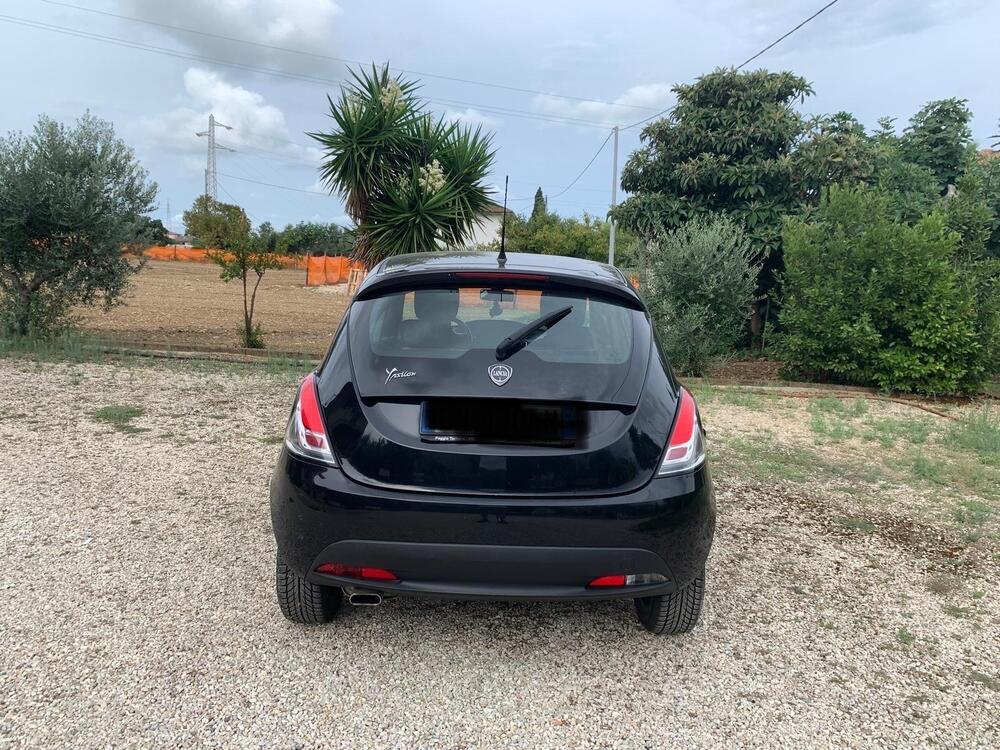 Lancia Ypsilon usata a Ascoli Piceno (12)