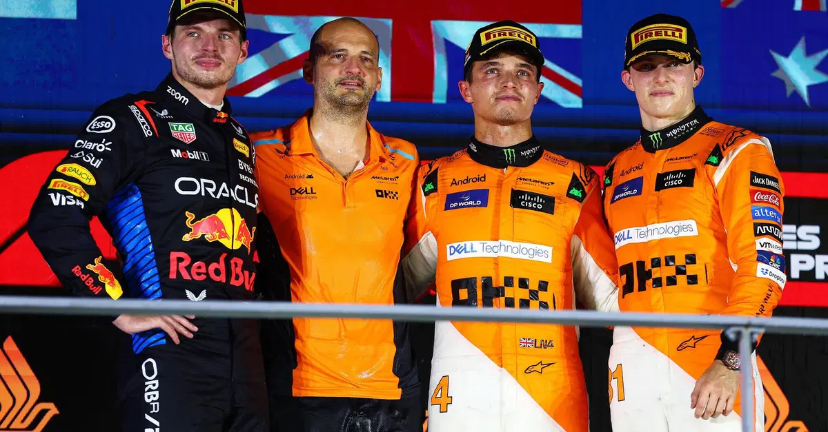 F1. Norris batte Verstappen e Piastri a Singapore: "Mi sono preso dei rischi ma volevo vincere nonostante la fatica fisica"