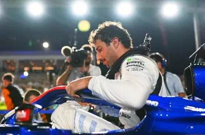 F1. GP Singapore, Ricciardo e il regalo d'addio a Verstappen con il punto addizionale strappato a Norris: "Grazie Daniel"