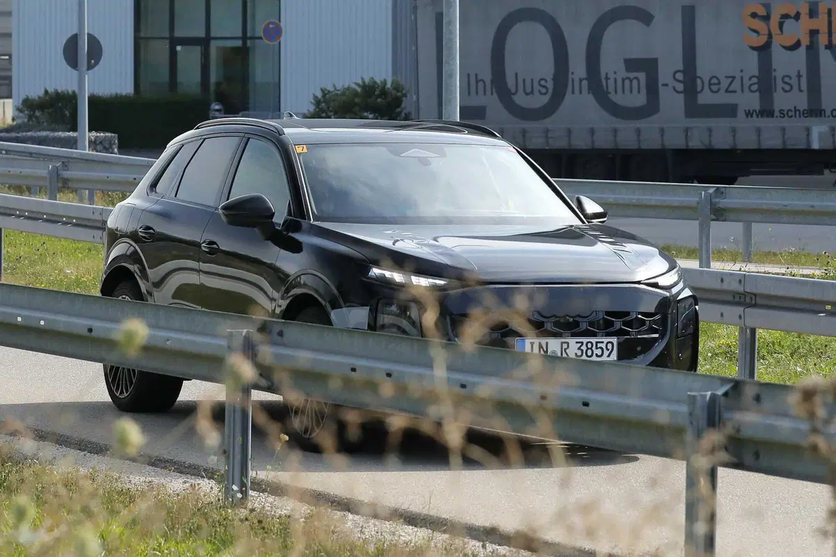 Audi Q3: la terza generazione è in arrivo nel 2025 | Foto Spia  (4)