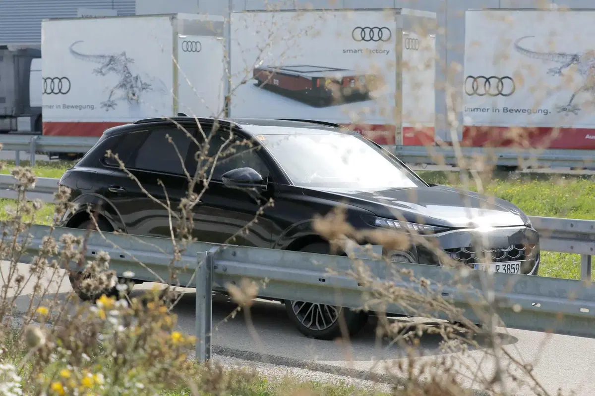 Audi Q3: la terza generazione è in arrivo nel 2025 | Foto Spia  (5)