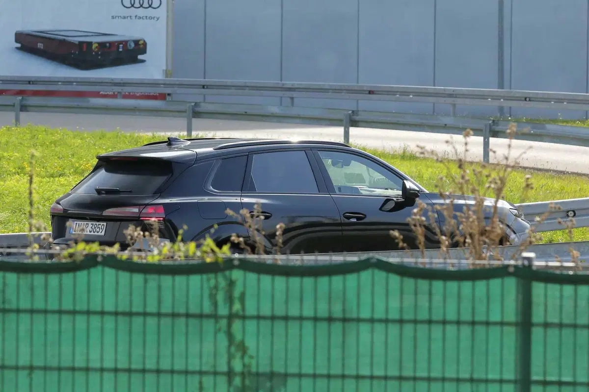 Audi Q3: la terza generazione è in arrivo nel 2025 | Foto Spia  (6)