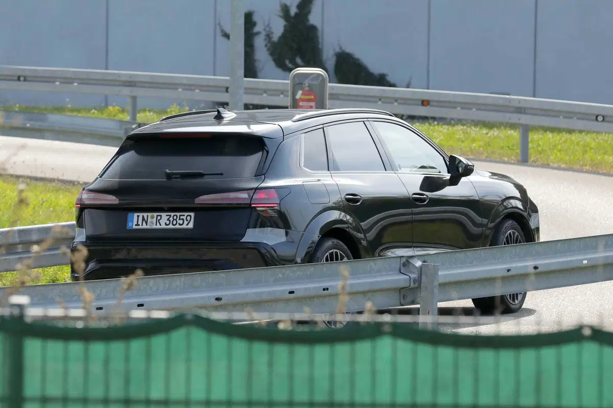 Audi Q3: la terza generazione è in arrivo nel 2025 | Foto Spia  (7)