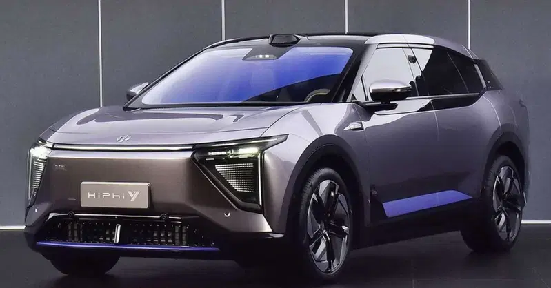 HiPhi "ruba" il nome a Tesla: quest'auto elettrica si chiama Y 