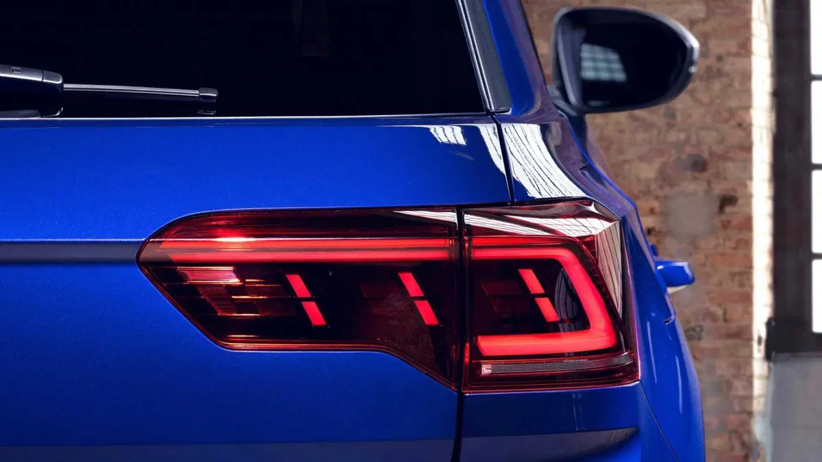 Volkswagen T-Roc 2.0 tsi R 4motion dsg (14)