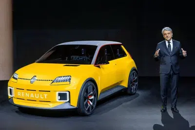 Luca De Meo (Renault): la "cura elettrica" sta uccidendo il paziente