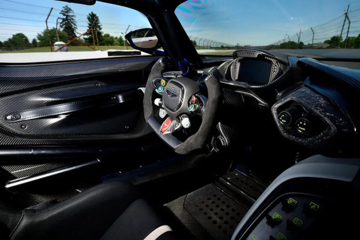 Aston Martin Vulcan: all'asta l'esemplare numero 11 (2)