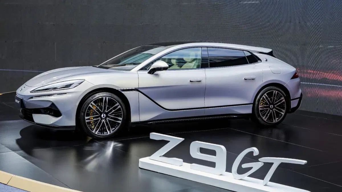 BYD Denza Z9 GT: due motori, da 858 a 952 CV, meglio di Porsche? (47.500 dollari) (2)