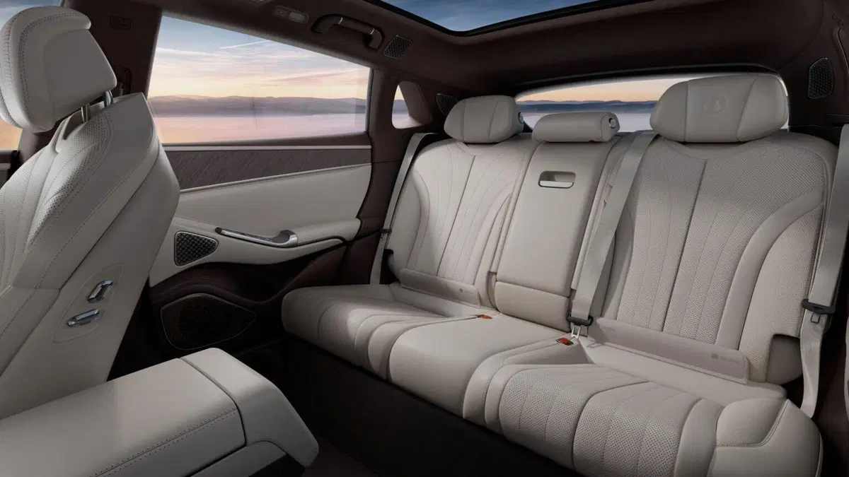 BYD Denza Z9 GT: due motori, da 858 a 952 CV, meglio di Porsche? (47.500 dollari) (4)