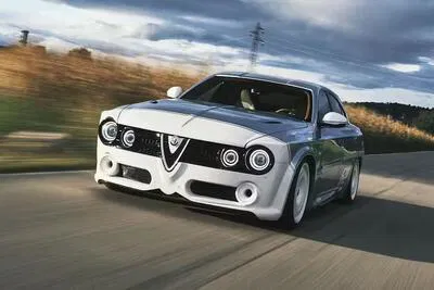 Alfa Romeo Giulia ErreErre alleggerita: una Quadrifoglio da 350k pi&ugrave; ... una Quadrifoglio