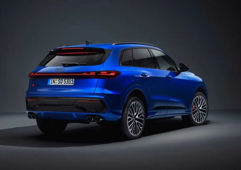 Audi SQ5 (2024-->>) (4)