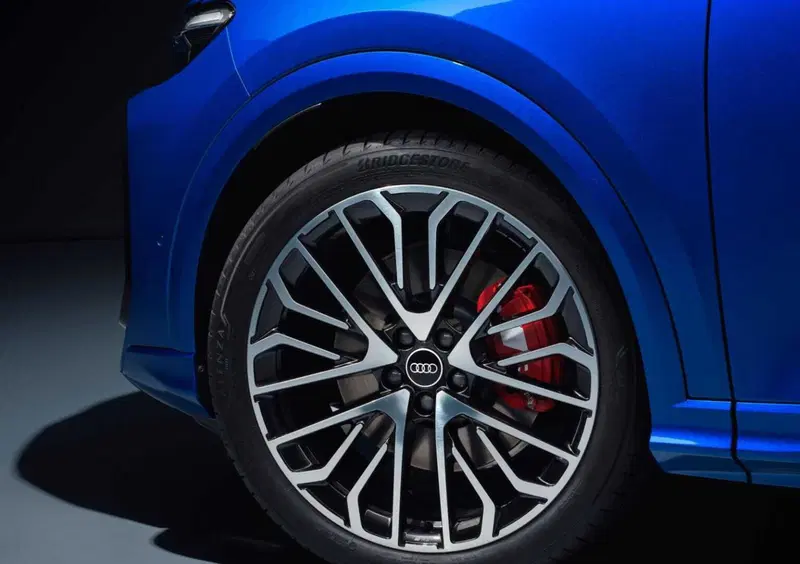 Audi SQ5 (2024-->>) (13)