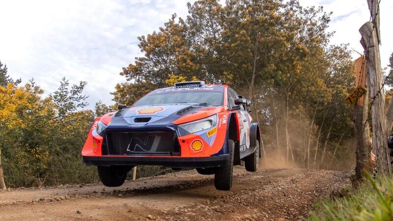 WRC24 Cile. Ultime 3 per decidere, Neuville ora favorito. D1, Tanak [UPDATE, Evans durante&hellip; la notte] in testa