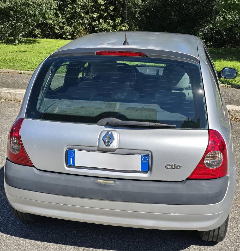 Renault Clio usata a Roma (12)