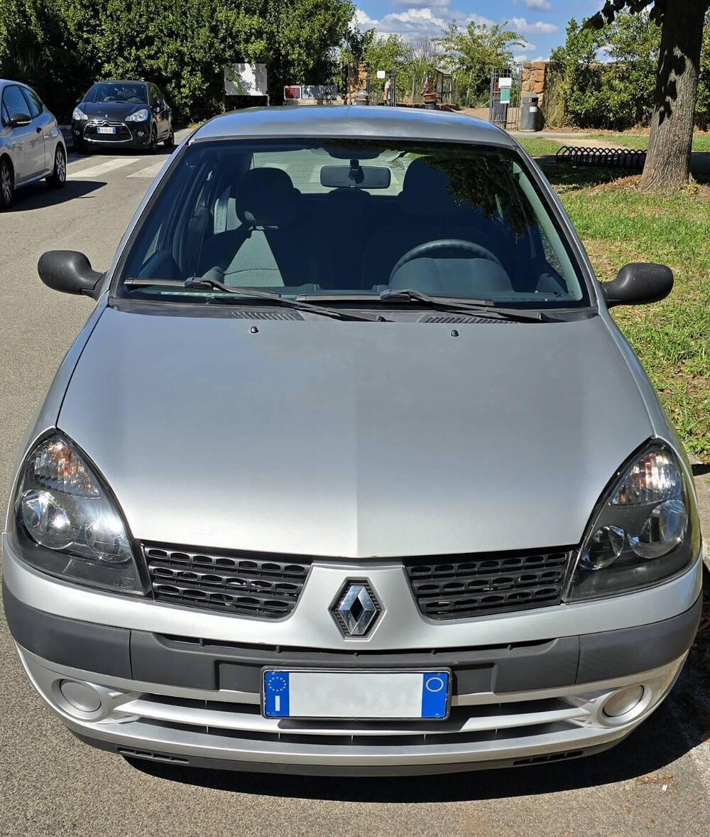 Renault Clio usata a Roma (14)