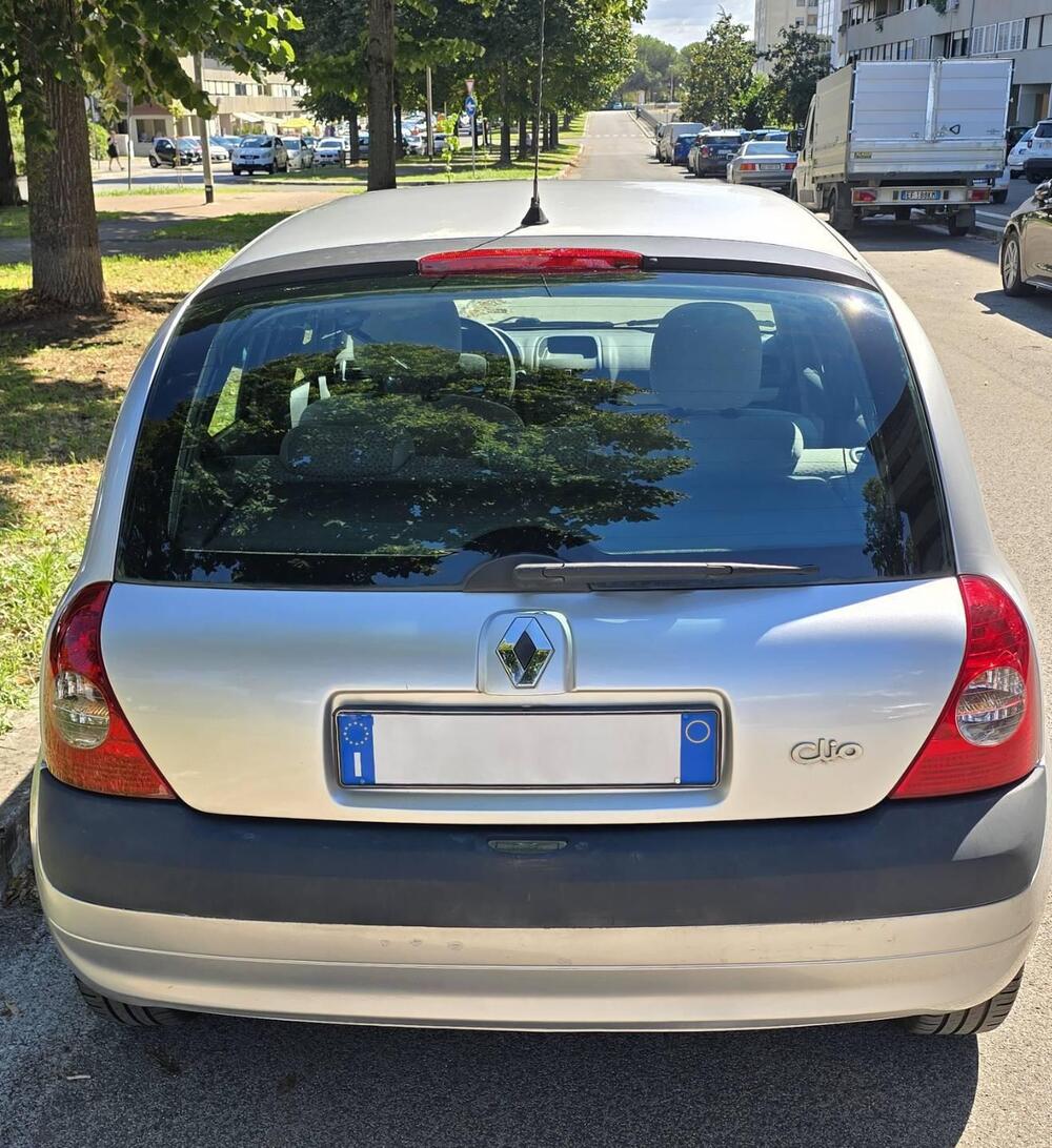 Renault Clio usata a Roma (16)