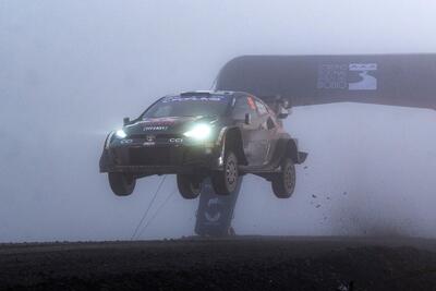 WRC24 Cile. Stravince Rovanpera, Toyota, show Ogier. [GALLERY]