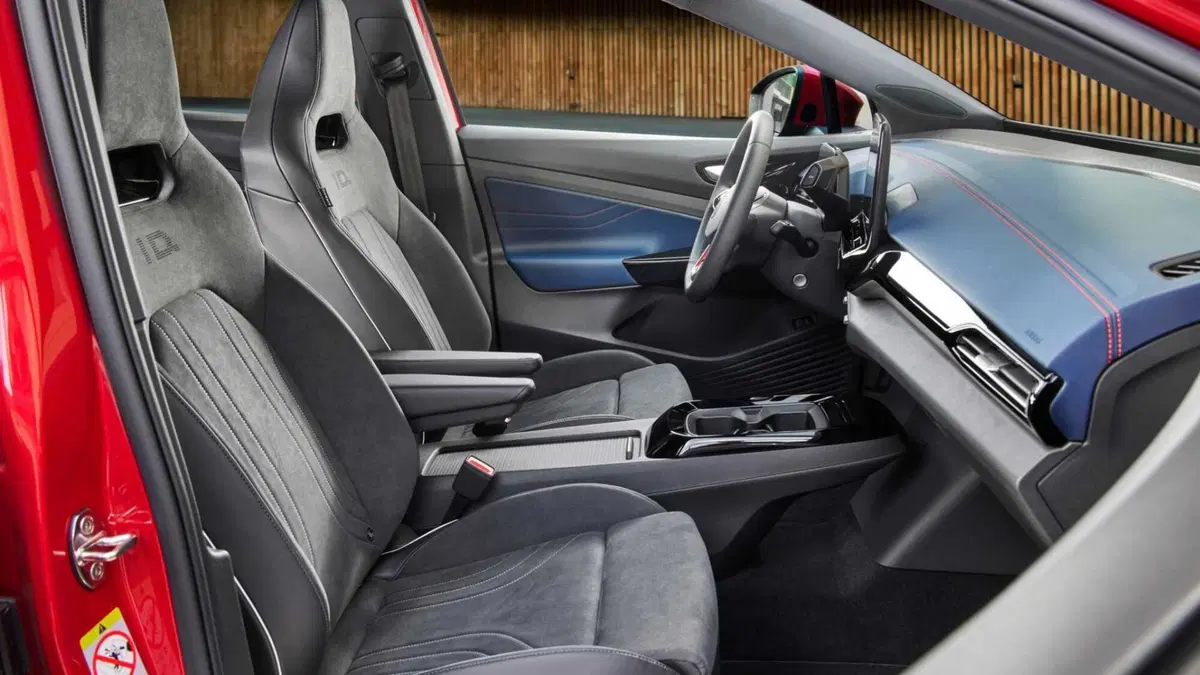 Volkswagen ID.5 79 kWh GTX 4motion 340cv (11)