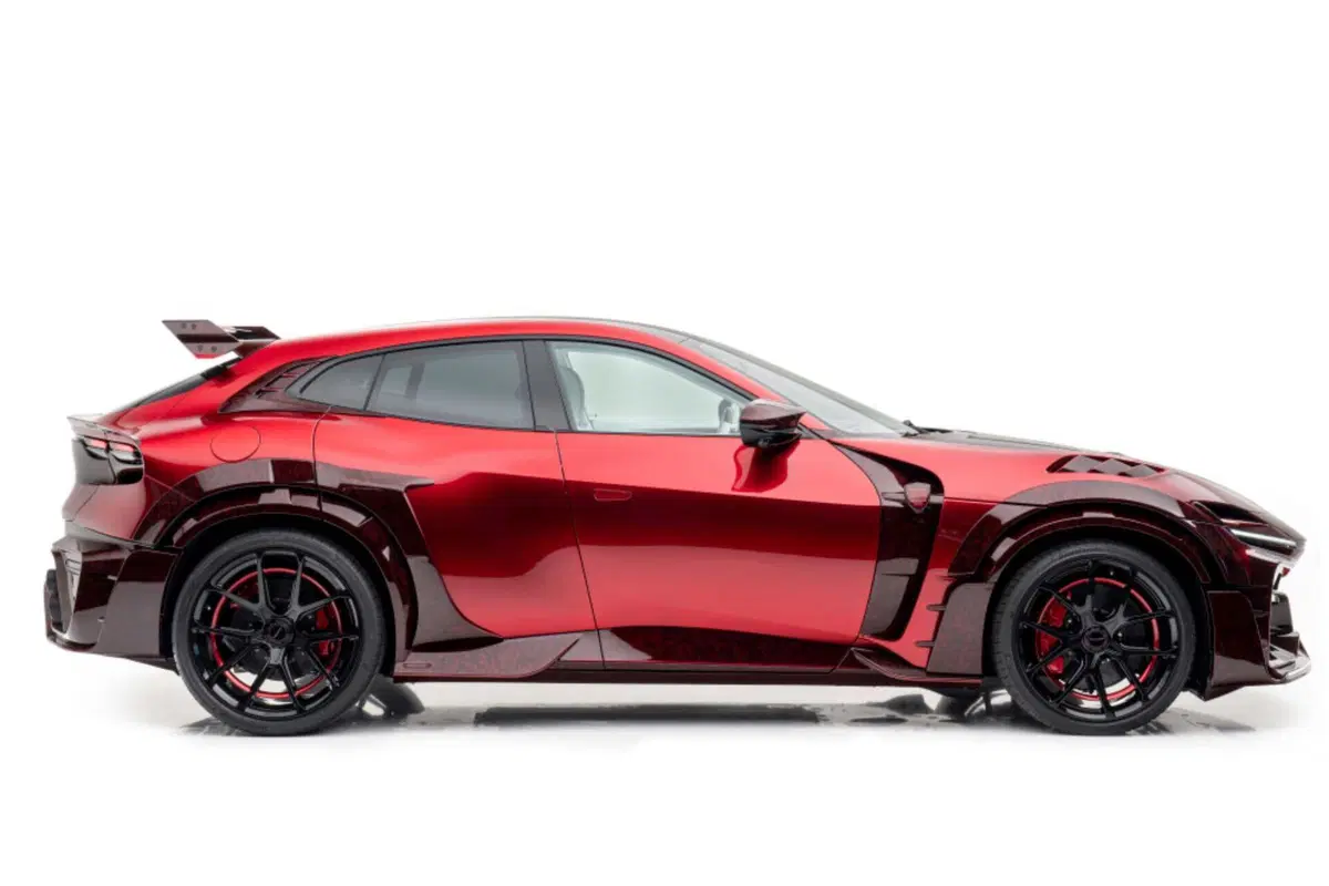 Ferrari Purosangue: Mansory stavolta l'ha fatta grossa, ecco la Pugnator (2)