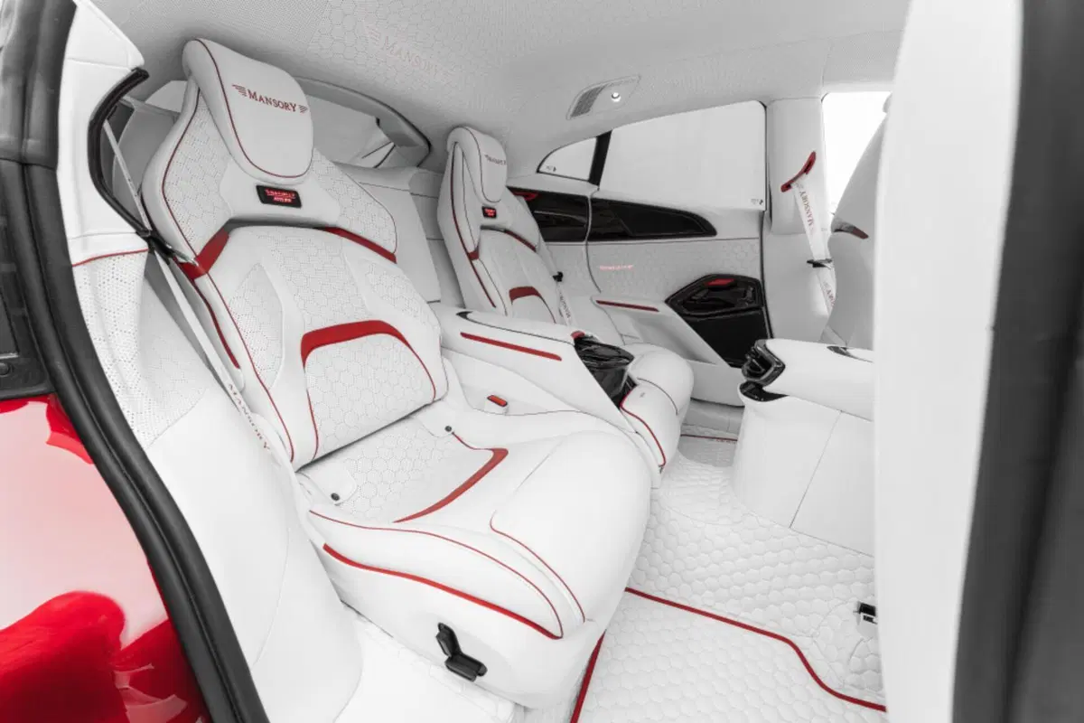 Ferrari Purosangue: Mansory stavolta l'ha fatta grossa, ecco la Pugnator (4)