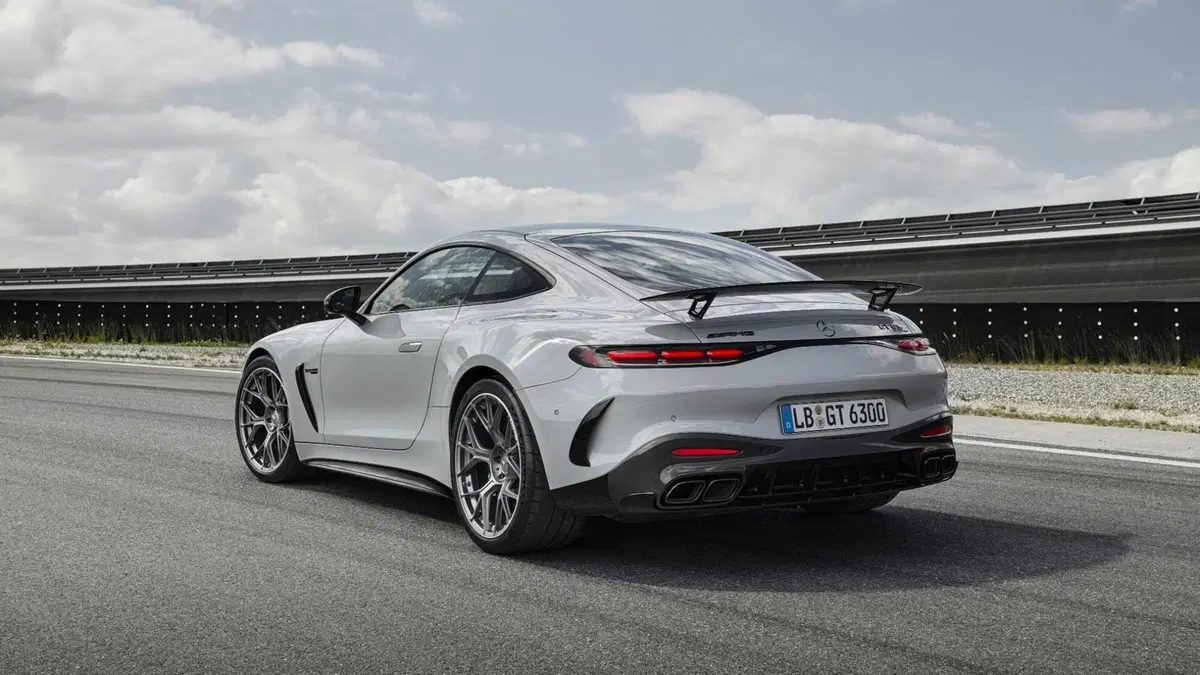 Mercedes-Benz AMG GT GT 63 Pro Premium 4matic+ auto (3)