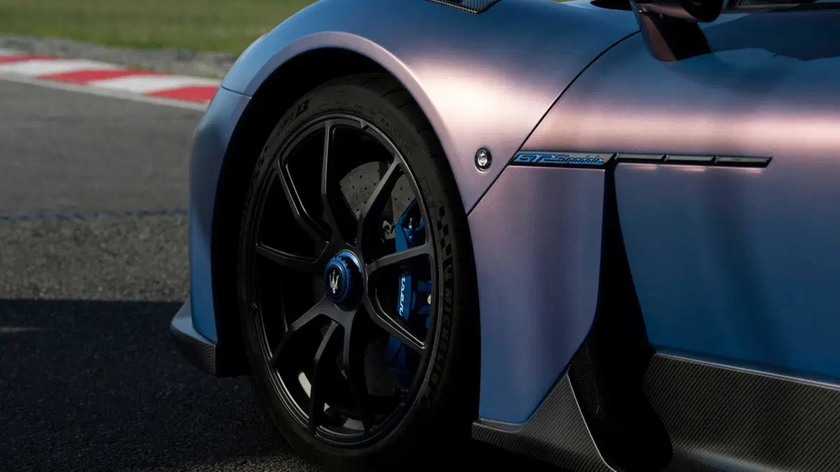 Maserati MC20 3.0 V6 GT2Stradale 640cv rwd auto (15)