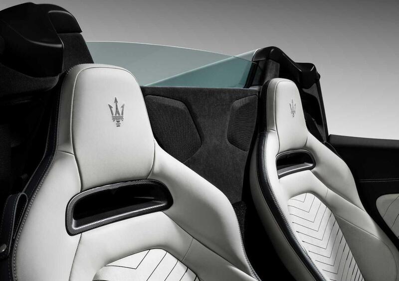 Maserati MC20 Spider (2022-->>) (11)