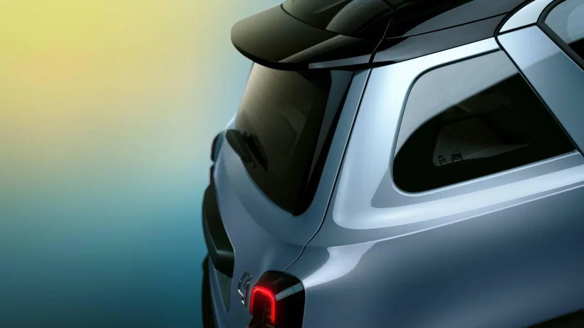 Renault 4: ecco le prime immagini della nuova elettrica (6)