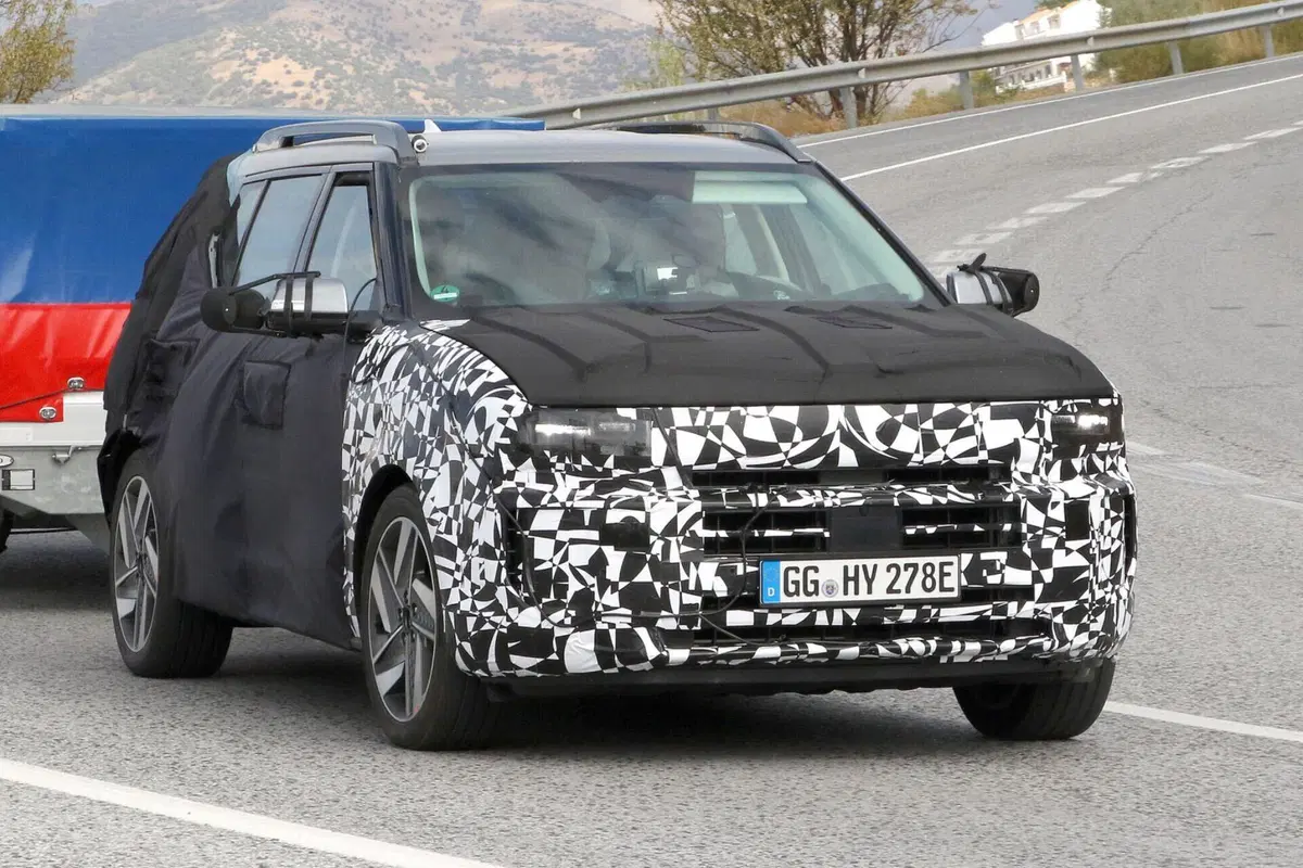 L&rsquo;Idrogeno &egrave; morto? Per Hyundai sembra di no, avvistata la nuova Nexo | Foto Spia