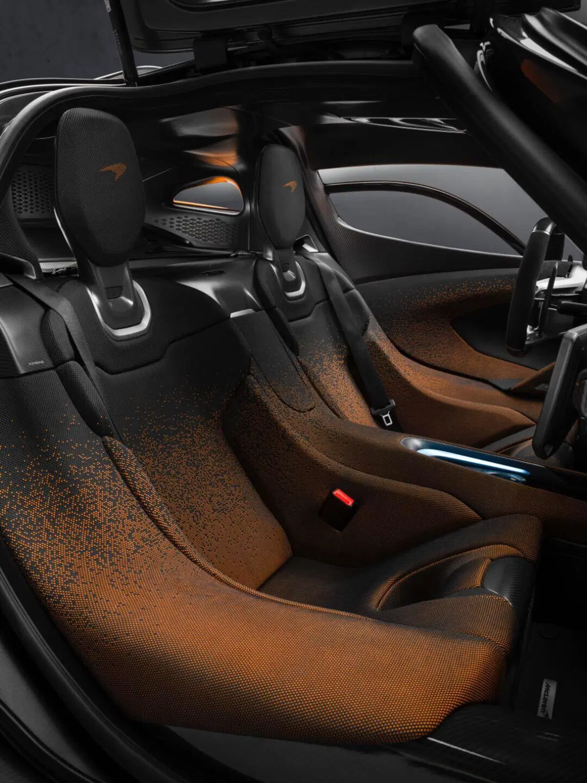 McLaren W1: è la più potente di sempre, ha 1.275 CV con il V8 ibrido (14)