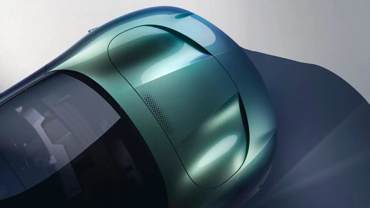 Renault Embleme: doppia soluzione batterie + idrogeno per la concept di Parigi (2)