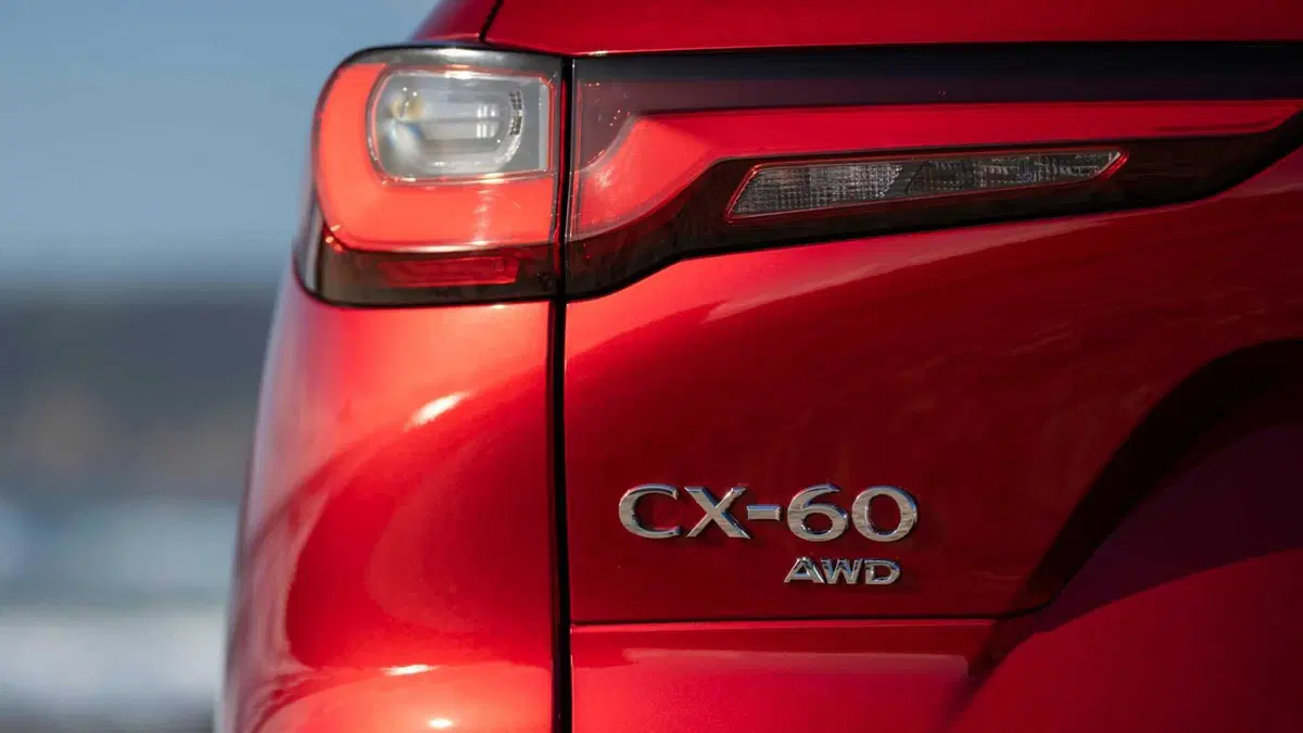 Mazda CX-60 3.3 m-hybrid boost Takumi Convenience&Sound DriverAssistance rwd 200cv auto (19)