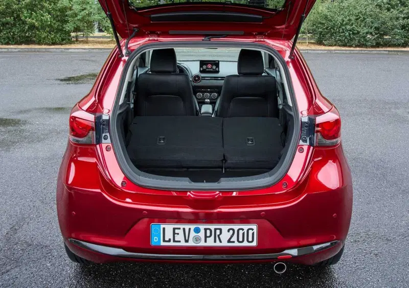 Mazda Mazda2 (13)
